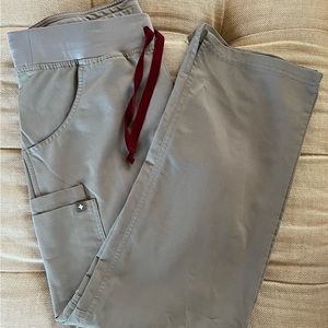 Figs Kade medium petite scrub pants